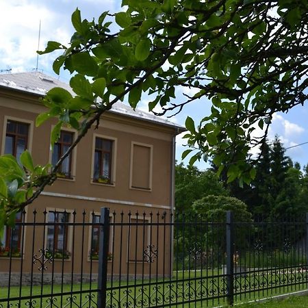 Pension Stara Skola Vysoke Zibridovice Luaran gambar