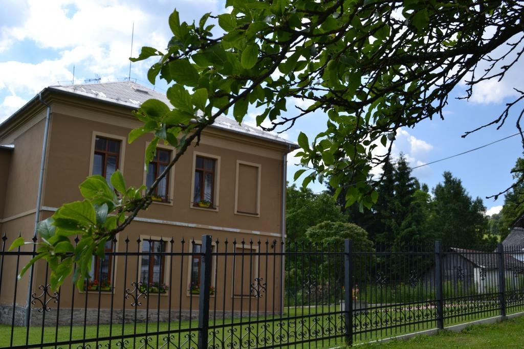 Pension Stara Skola Vysoke Zibridovice Luaran gambar