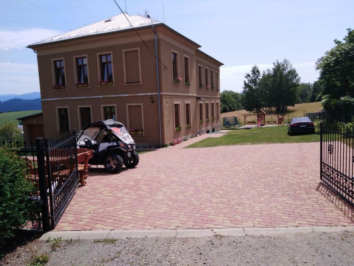 Pension Stara Skola Vysoke Zibridovice Luaran gambar