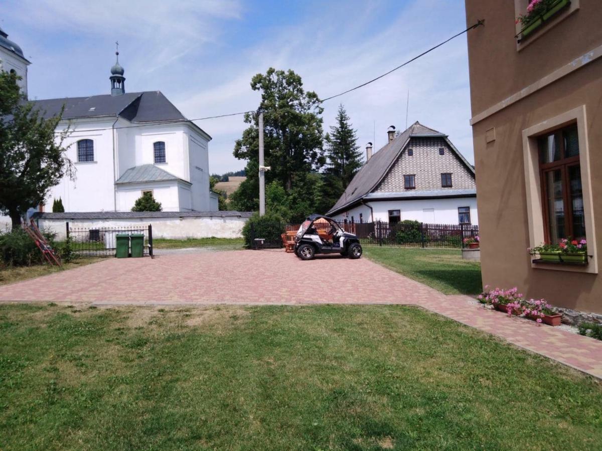Pension Stara Skola Vysoke Zibridovice Luaran gambar